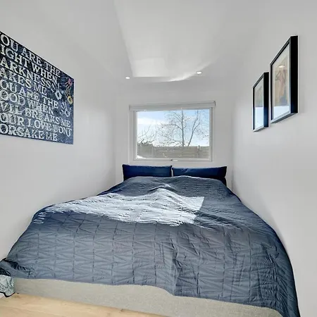 펜션 Amazing In With 2 Bedrooms And Wifi *